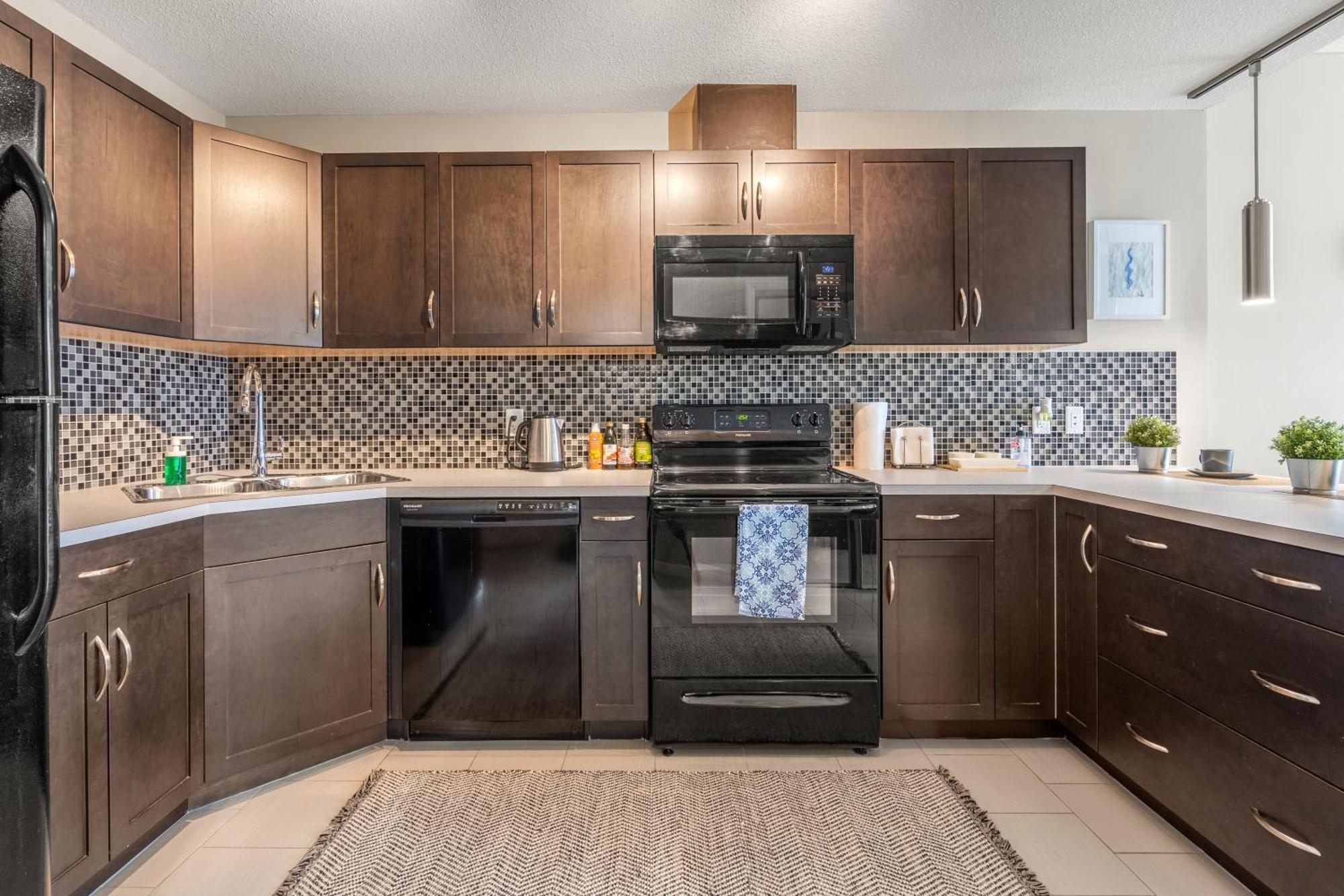 City Centre Retreat - 1Br Condo With Desk YYC 외부 사진