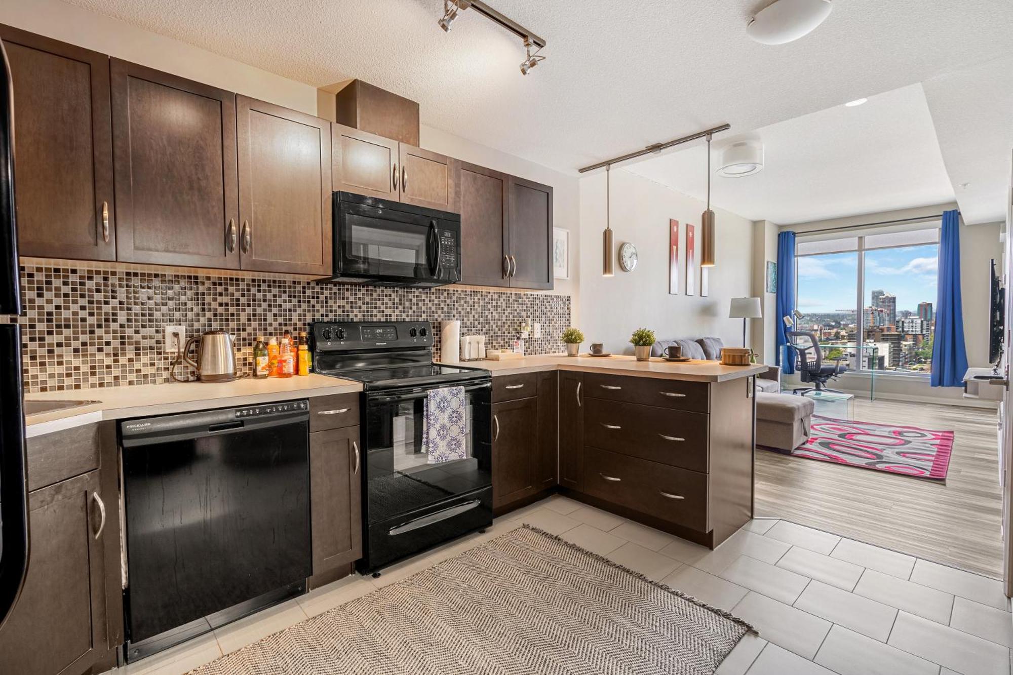 City Centre Retreat - 1Br Condo With Desk YYC 외부 사진